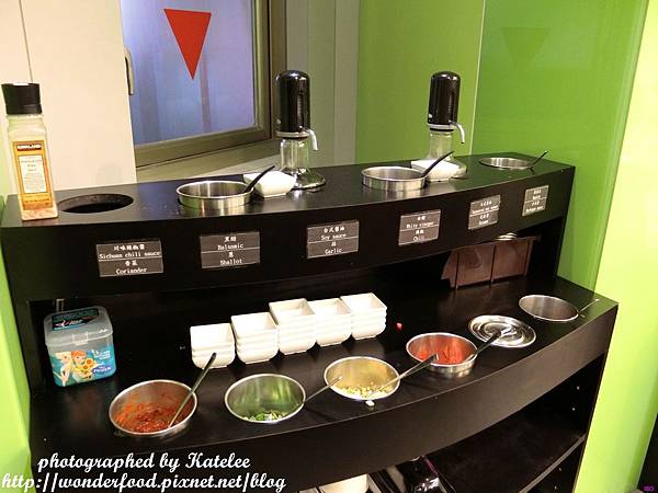 【富呷一方(板橋新埔店)】創意火鍋蒸涮燜燒一鍋四吃。野生大草蝦海鮮雙人套餐 ★ 吃火鍋順便動動腦 【富呷一方(板橋新埔店)】創意火鍋蒸涮燜燒一鍋四吃。野生大草蝦海鮮雙人套餐 ★ 吃火鍋順便動動腦