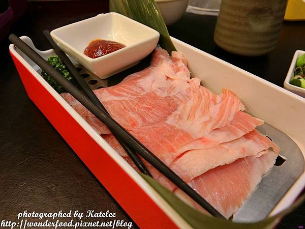 【富呷一方(板橋新埔店)】創意火鍋蒸涮燜燒一鍋四吃。野生大草蝦海鮮雙人套餐 ★ 吃火鍋順便動動腦 【富呷一方(板橋新埔店)】創意火鍋蒸涮燜燒一鍋四吃。野生大草蝦海鮮雙人套餐 ★ 吃火鍋順便動動腦