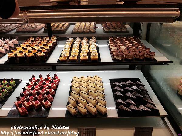 【漢來海港(台北SOGO敦化店)】吃到飽南霸天進攻台北 ★ 滿滿的海鮮和多道特色料理 【漢來海港(台北SOGO敦化店)】吃到飽南霸天進攻台北 ★ 滿滿的海鮮和多道特色料理