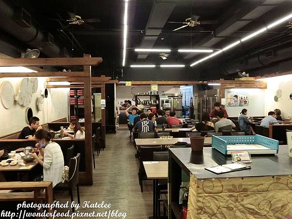 【韓鄉韓國料理】40~50種特色小菜吃到飽 ★ 石鍋嗶嗶飯/銅盤烤豬肉 【韓鄉韓國料理】40~50種特色小菜吃到飽 ★ 石鍋嗶嗶飯/銅盤烤豬肉
