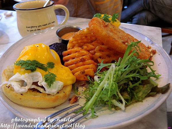 【貳樓(公館店)】早午餐界的霸主/寵物友善餐廳 ★ 狗狗可獲得一份炒蛋喔! 【貳樓(公館店)】早午餐界的霸主/寵物友善餐廳 ★ 狗狗可獲得一份炒蛋喔!