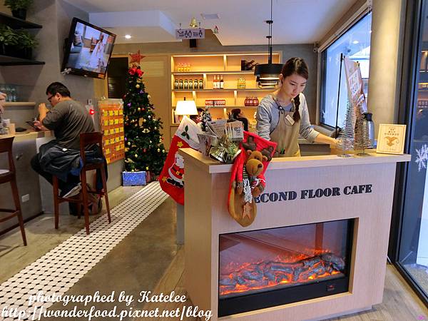 【貳樓(公館店)】早午餐界的霸主/寵物友善餐廳 ★ 狗狗可獲得一份炒蛋喔! 【貳樓(公館店)】早午餐界的霸主/寵物友善餐廳 ★ 狗狗可獲得一份炒蛋喔!