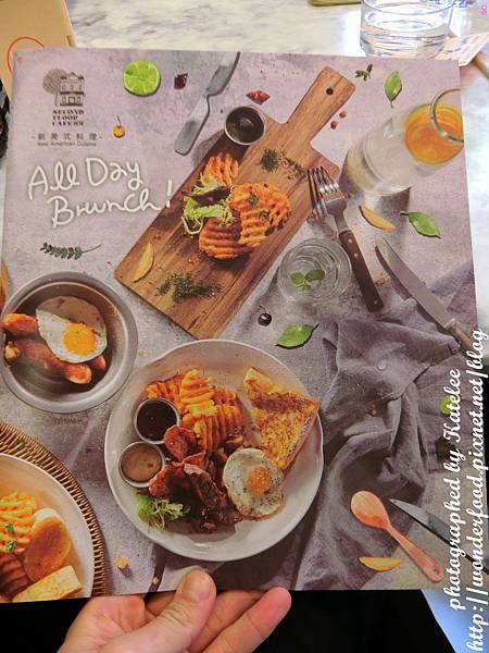 【貳樓(公館店)】早午餐界的霸主/寵物友善餐廳 ★ 狗狗可獲得一份炒蛋喔! 【貳樓(公館店)】早午餐界的霸主/寵物友善餐廳 ★ 狗狗可獲得一份炒蛋喔!