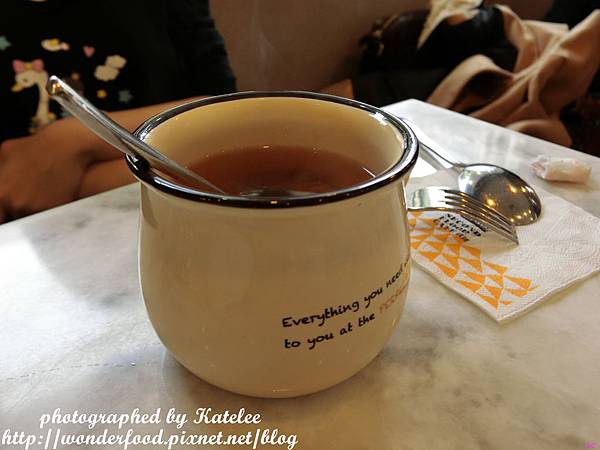 【貳樓(公館店)】早午餐界的霸主/寵物友善餐廳 ★ 狗狗可獲得一份炒蛋喔! 【貳樓(公館店)】早午餐界的霸主/寵物友善餐廳 ★ 狗狗可獲得一份炒蛋喔!