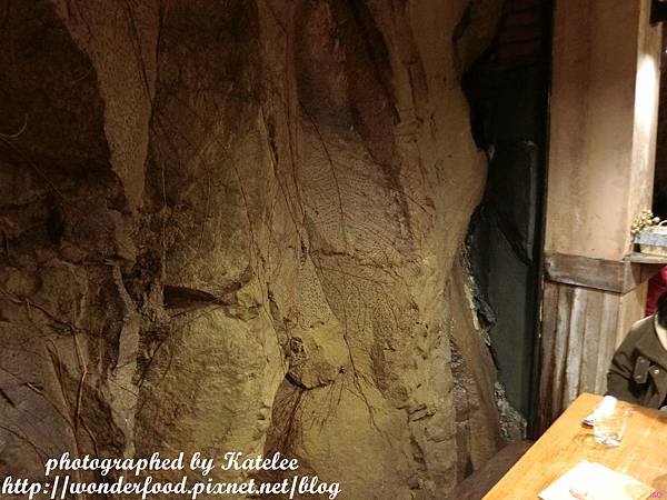 【河豚很多】基隆特色景觀餐廳/寵物友善餐廳 ★ 在山洞裡吃海鮮義式料理