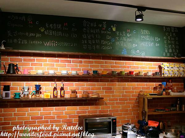 【DOG SPACE寵物空間】宜蘭礁溪寵物友善咖啡館 ★ 美容/洗澡/住宿/寵物餐/寵物算命