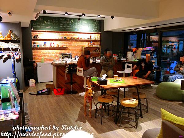 【DOG SPACE寵物空間】宜蘭礁溪寵物友善咖啡館 ★ 美容/洗澡/住宿/寵物餐/寵物算命