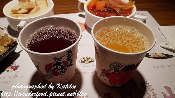 【赤鬼炙燒牛排(逢甲店)】漲幅很大的台中夜市平價牛排 ★ 最愛羅宋湯和玉米濃湯 【赤鬼炙燒牛排(逢甲店)】漲幅很大的台中夜市平價牛排 ★ 最愛羅宋湯和玉米濃湯