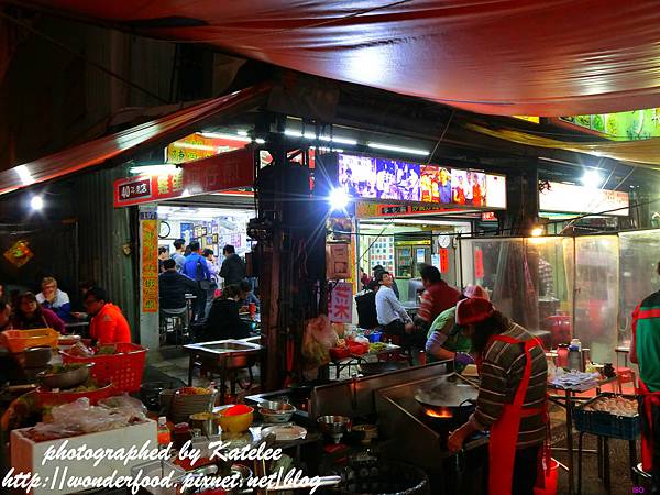 【中華路陳四十年老店雞蛋蚵仔煎】台中中華路美食 ★ 回憶中的好味道 【中華路陳四十年老店雞蛋蚵仔煎】台中中華路美食 ★ 回憶中的好味道