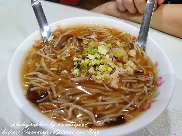 圖 宜蘭羅東夜市 巧味冰庫(雪花冰與米粉羹)