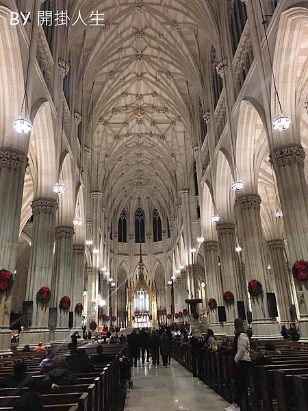 紐約聖派翠克教堂 (St. Patrick’s Cathedral) 位於第五大道4