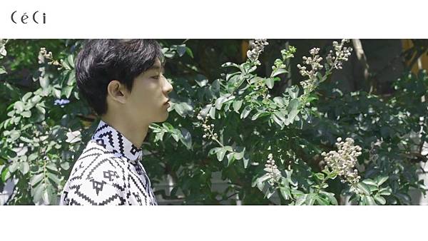 [Official CeCi TV] EXO Chanyeol&Sehun_August 2015 Cover Story.mp4_000019488.jpg