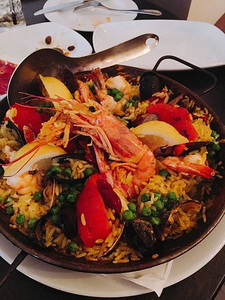 Bodega_Paella Mixta