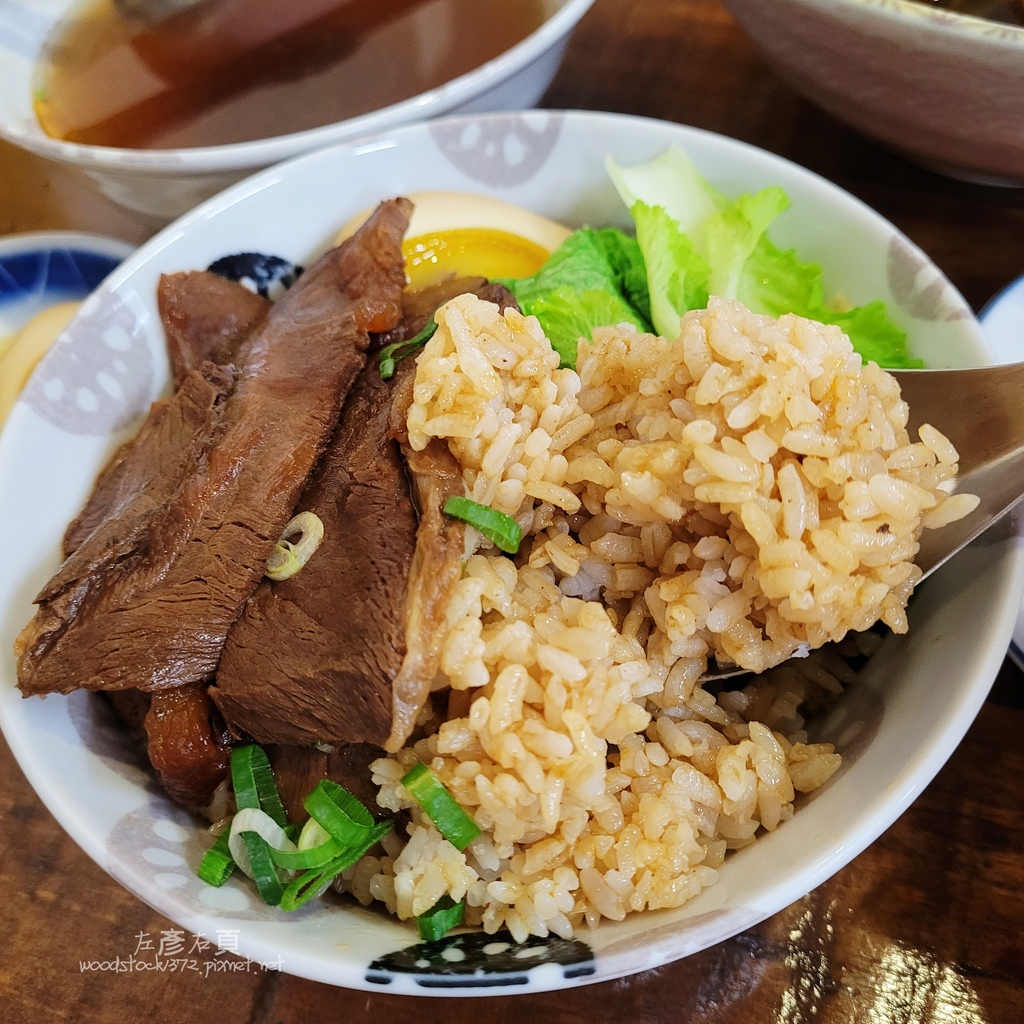 路口牛肉麵 Records_台南南區_牛肉拌飯3.jpg