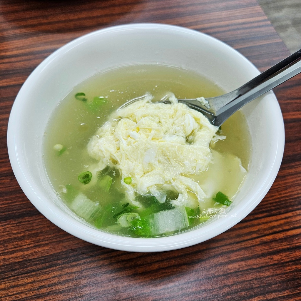 正宗榨菜肉絲麵 東區直營店_現炒榨菜肉絲麵_蛋花湯18.jpg