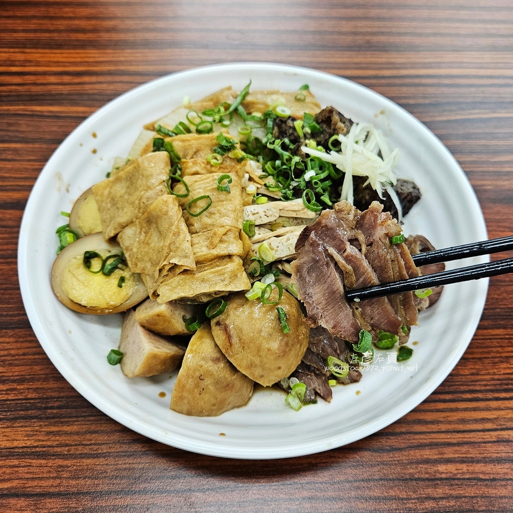 正宗榨菜肉絲麵 東區直營店_現炒榨菜肉絲麵_滷味20.jpg