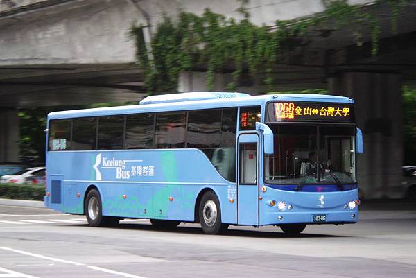 無貼廣告公車 基隆客運 20140511 1068 從公車看臺北 臺北公車圖片集錦 痞客邦