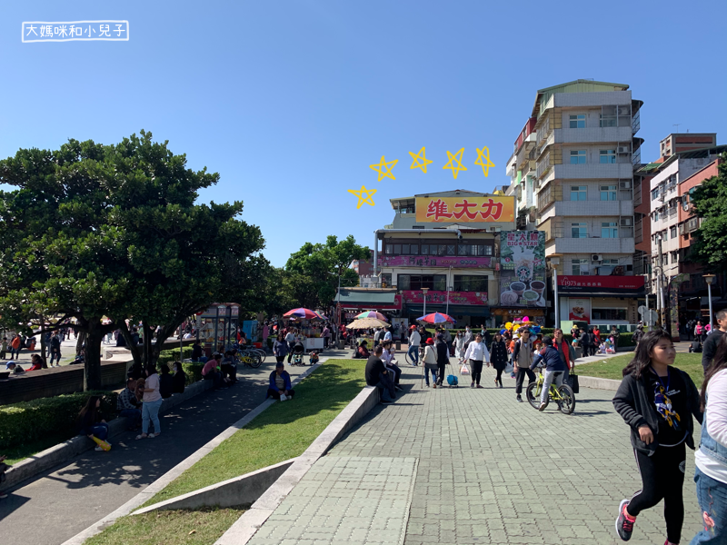 [帶小兒子騎淡水] 大直美麗華美堤河濱公園騎腳踏車到淡水老街