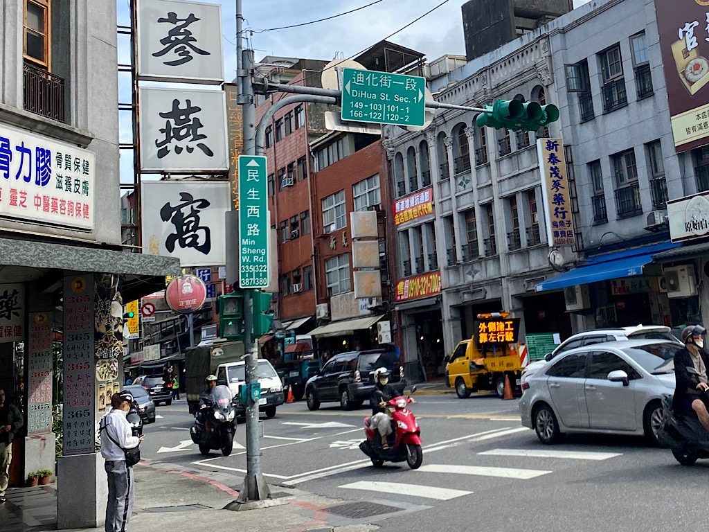 [帶小兒子騎鐵馬] 台北市河濱自行車道從美堤經社子島到大稻埕