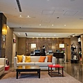 05, Lobby 2.jpg