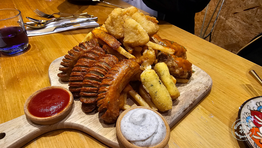 【香港美食】慢里牆城│好玩又好食的西餐廳