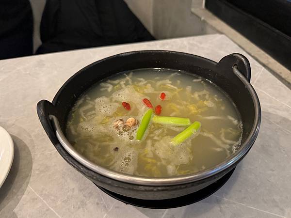 【食記】高雄火鍋聚餐推薦－漞月鍋物