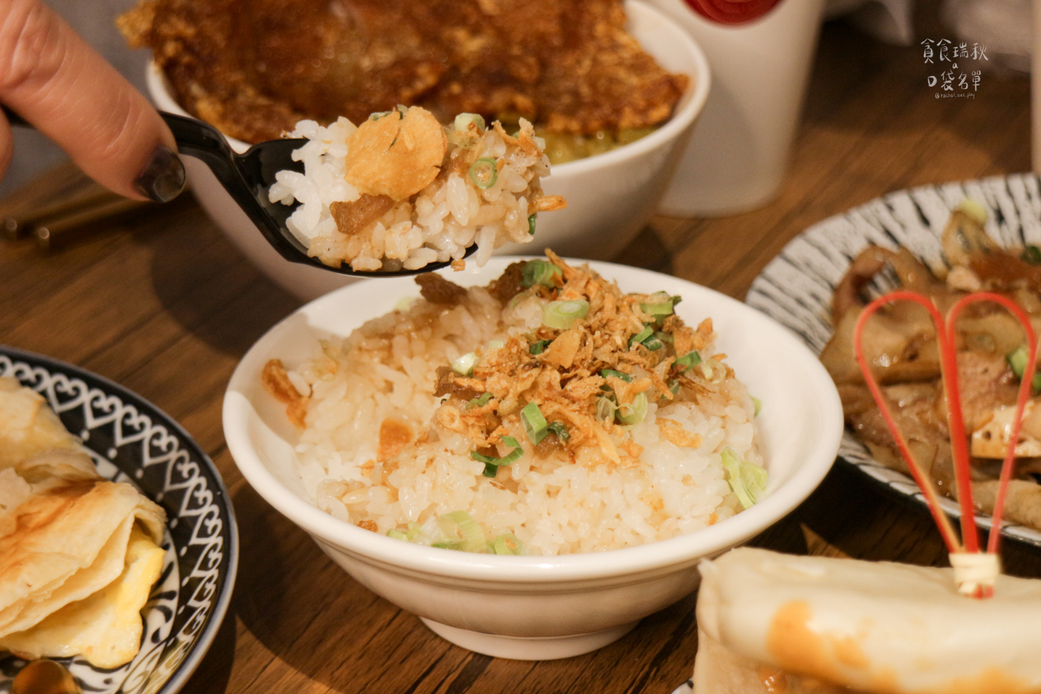 雲林斗六｜傳統台式創新滋味！不只賣刈包，豬油拌飯、爆汁湯包都