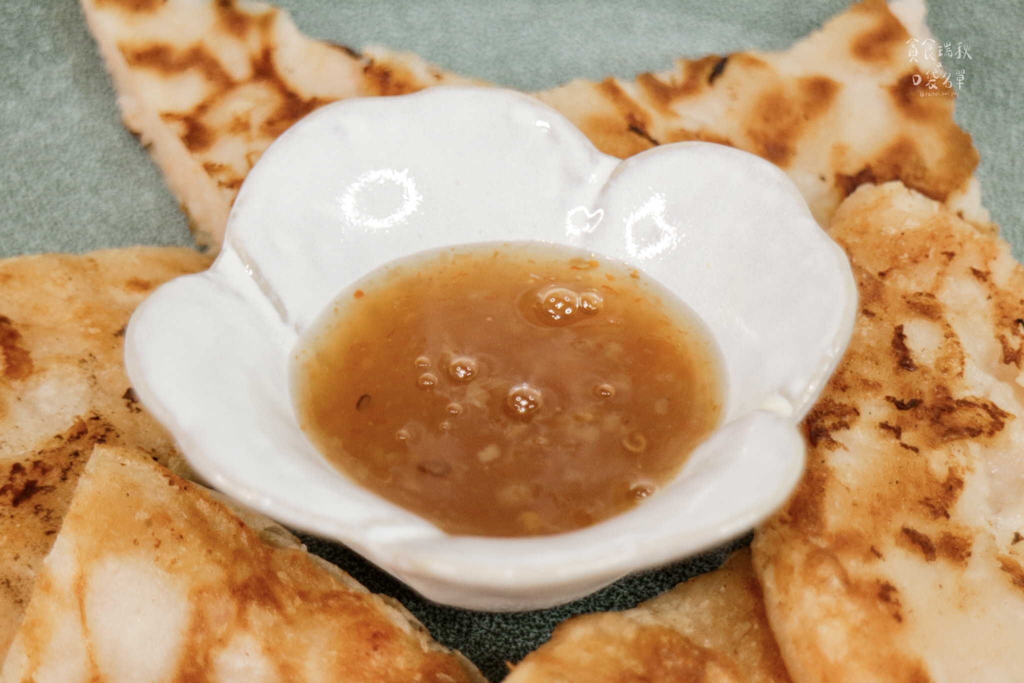 宅配美食｜蝦仁與花枝的海味爆擊！內餡飽滿，每一口都厚實又酥脆