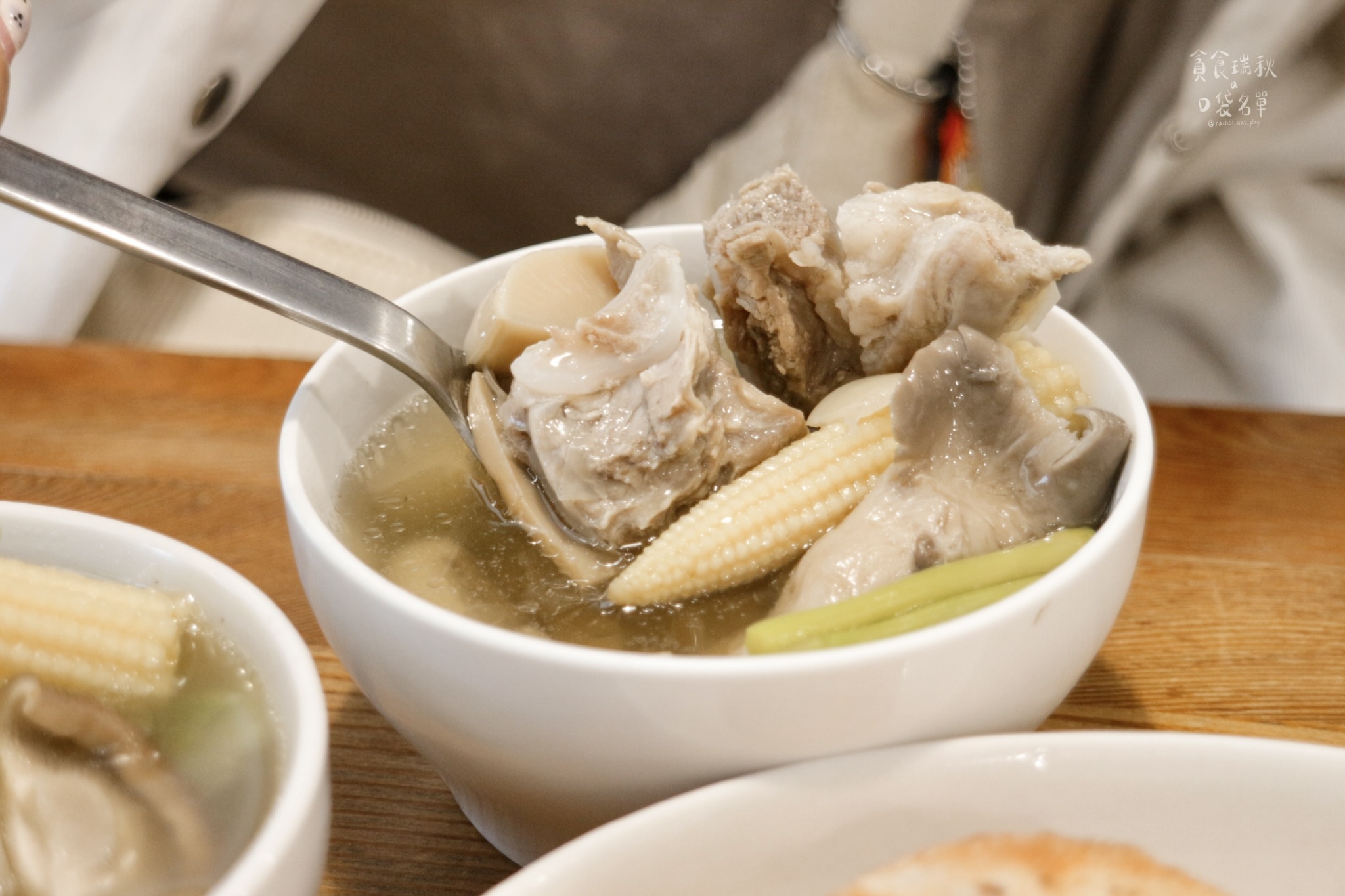 台中西區｜喝得出用心之處的家常燉湯！冷天來碗湯品暖胃又暖心｜