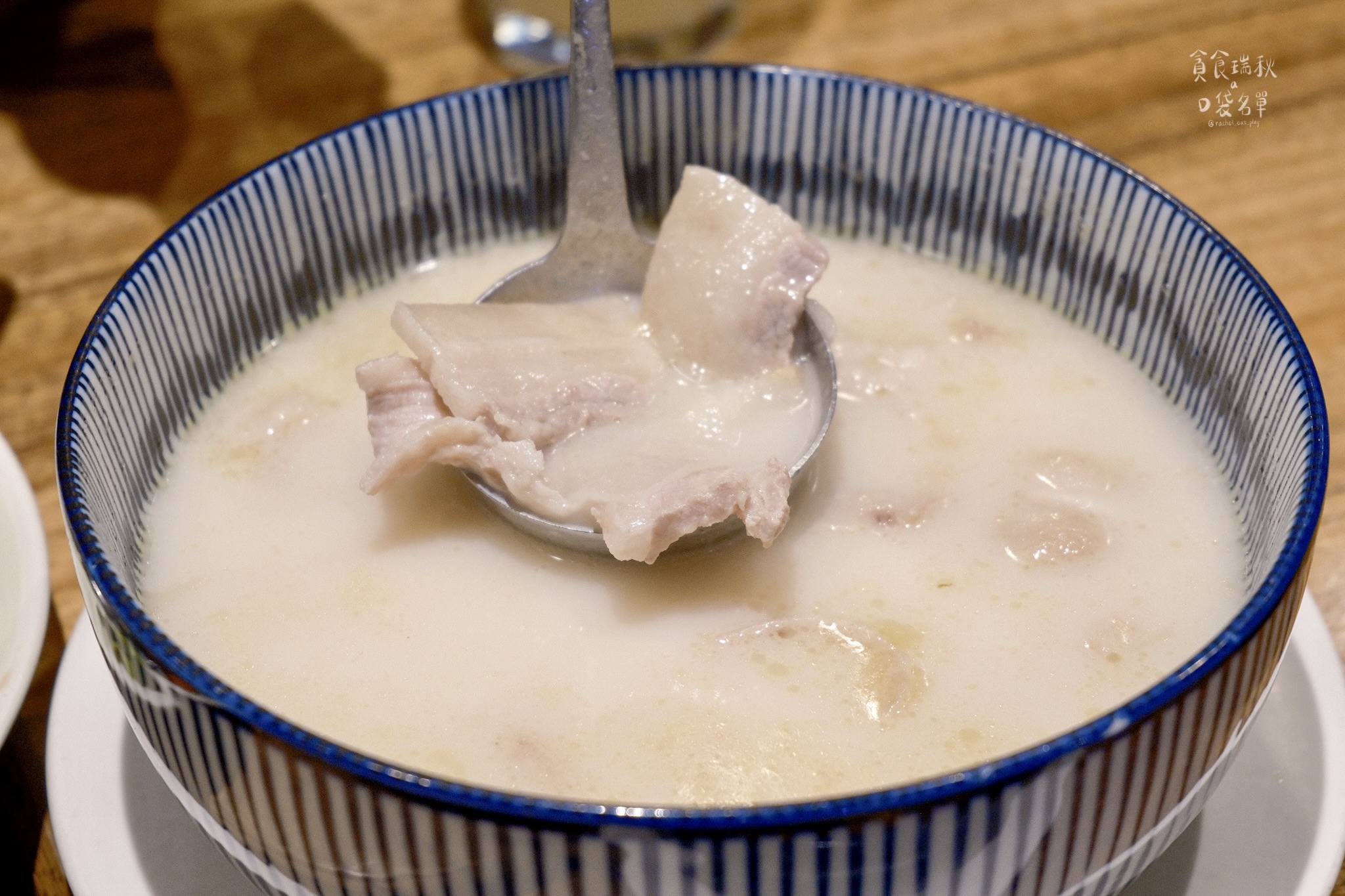 台中西屯｜勁辣涮嘴的川菜料理！經典重現《黑白大廚》麻辣奶油金