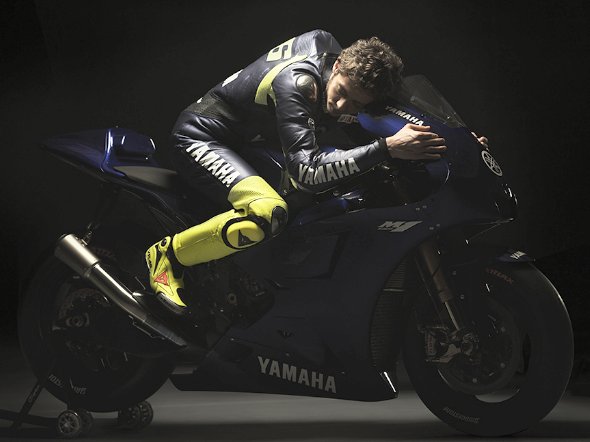 yamaha_motogp_2013_2