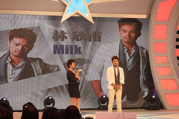 毛髮濃密的林欣甫全新豋場