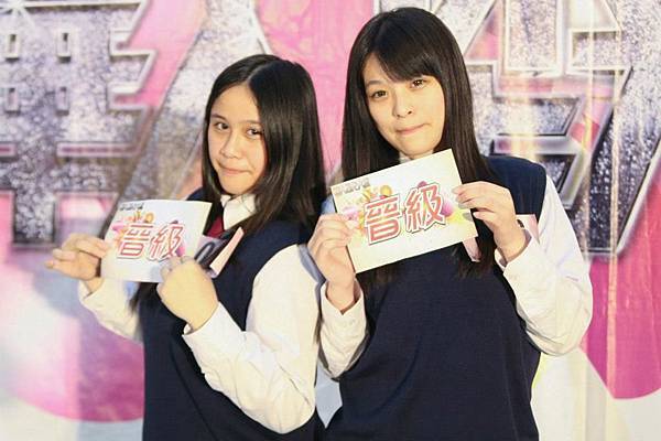 578764_10151313957942407_1252233637_n