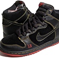 全新品NIKE DUNK SB 高筒系列男鞋 unlucky 13 火爆登場 實物拍照.jpg