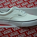 VANS 時尚滑板鞋 皮面 全白 休閒鞋.jpg