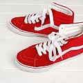 VANS 時尚滑板鞋 高筒 紅白條 經典09熱銷基本款 情侶款.jpg