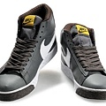 NIKE BLAZER 炭灰白1.jpg