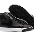 NIKE BLAZER 黑白紅線條.jpg