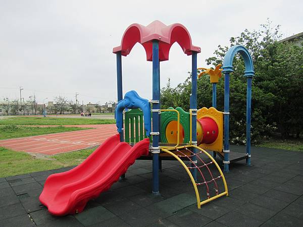 遊戲場1.JPG