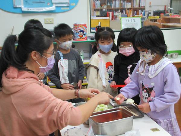 動手做古早味點心糖葫蘆&棉花糖!
