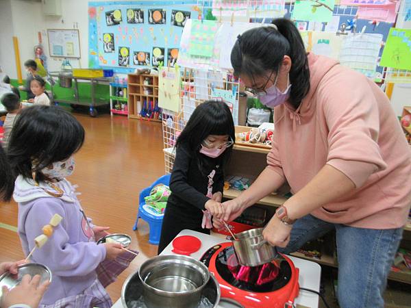 動手做古早味點心糖葫蘆&棉花糖!