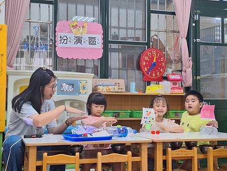 寶特瓶帆船下水囉~~