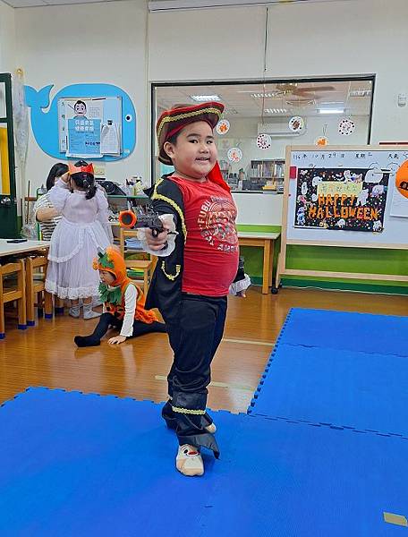 萬聖節快樂!HAPPY HALLOWEEN!