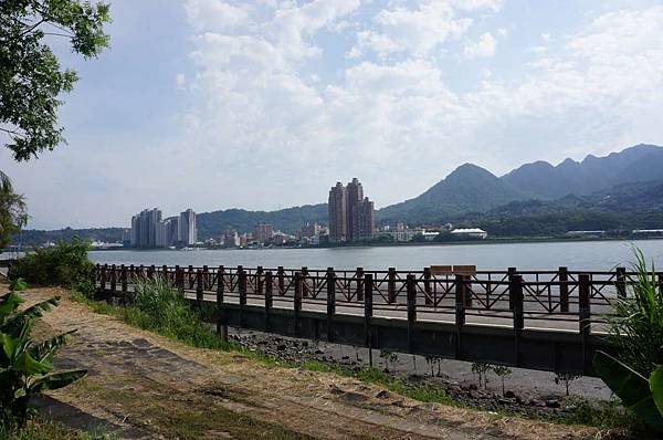 DSC06462-1024.jpg DSC06462-1024.jpg