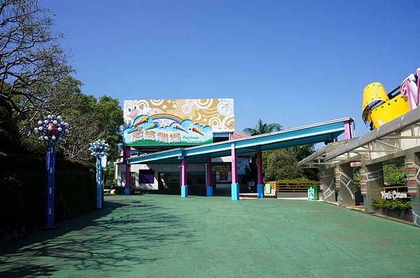 DSC08443-1024.jpg DSC08443-1024.jpg