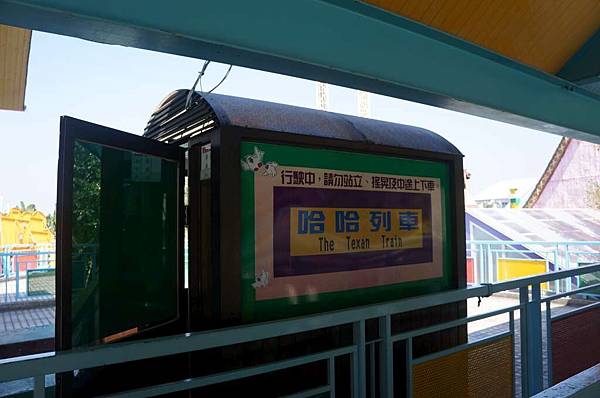 DSC08560-1024.jpg DSC08560-1024.jpg