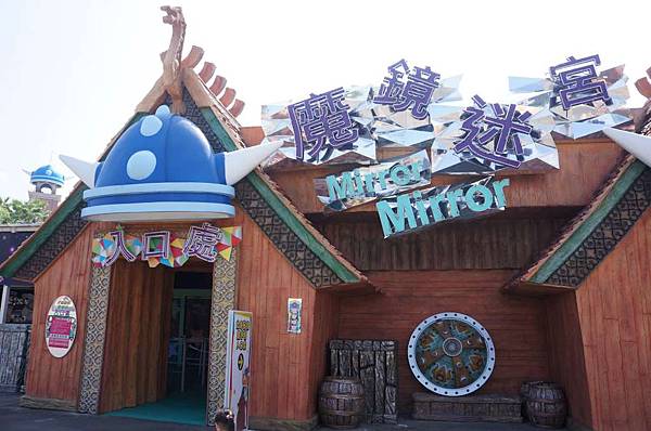 DSC08716-1024.jpg DSC08716-1024.jpg