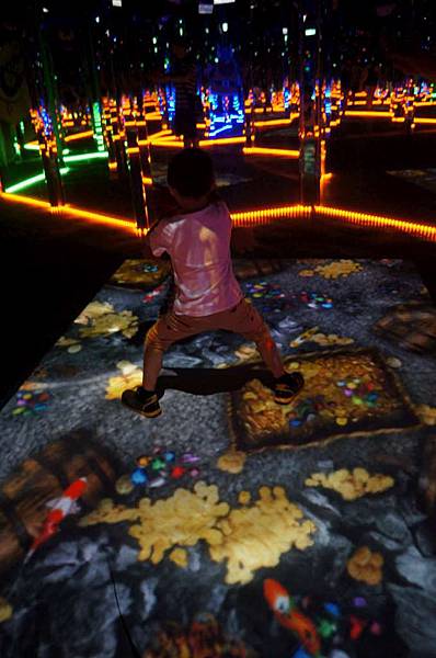 DSC08727-1024.jpg DSC08727-1024.jpg