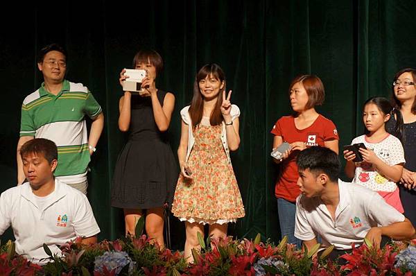 DSC07032-1024.jpg DSC07032-1024.jpg