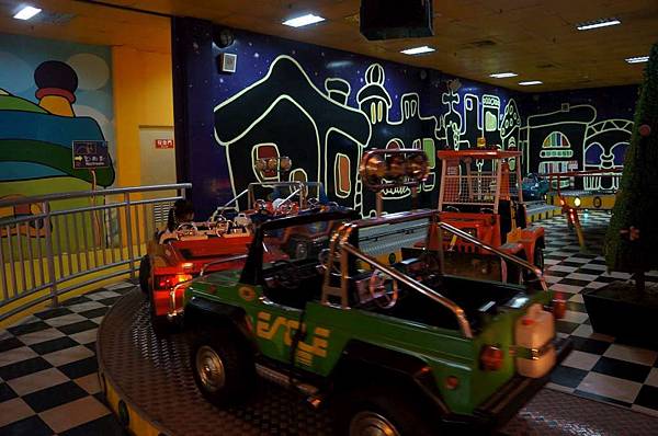 DSC08928-1024.jpg DSC08928-1024.jpg